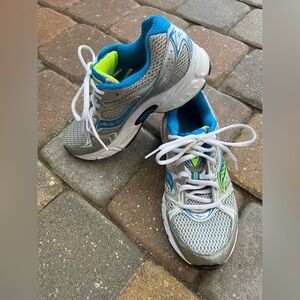 Saucony Gray and Blue Athletic Shoes with Breathable Mesh